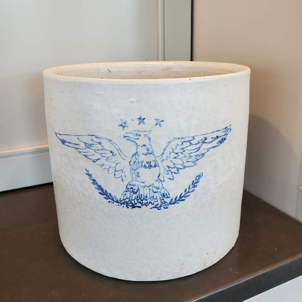Vintage American Eagle 8" tall x 9" wide container